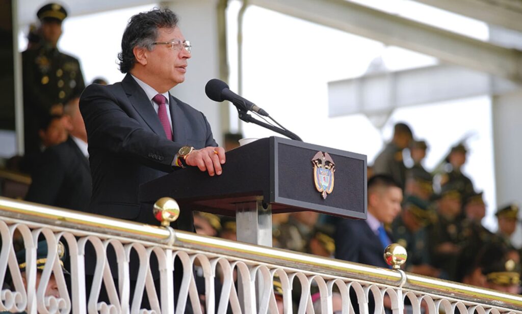 “El contrabando es la otra cara del narcotráfico”. Pte Petro
